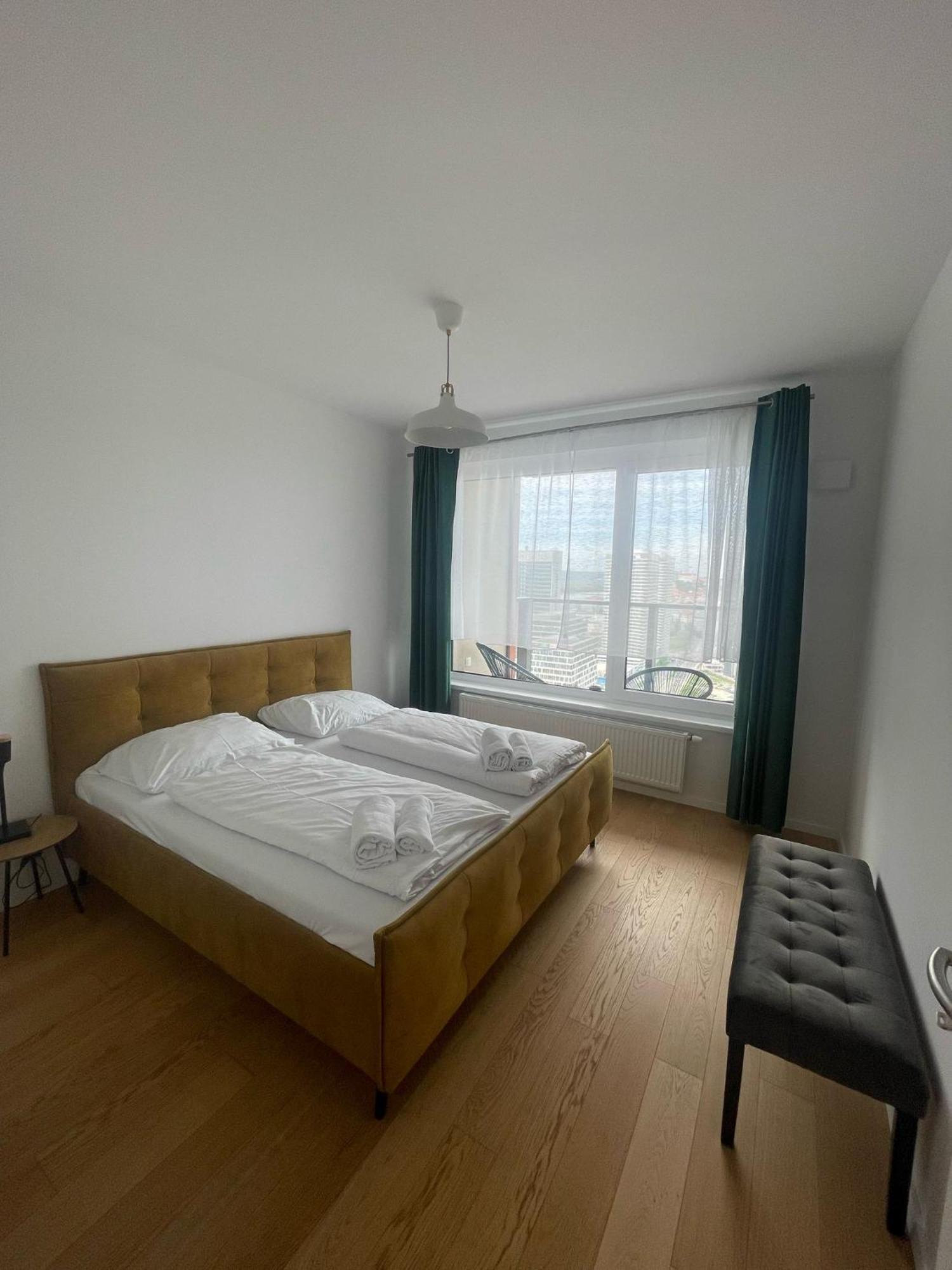 New Downtown Apartment Couple Minute From The Old Town Bratislava Dış mekan fotoğraf